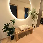 Newly Renovated, Spacious In アパート *
