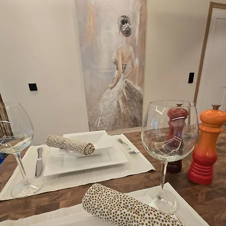 Leilighet Newly Renovated, Spacious In Oslo